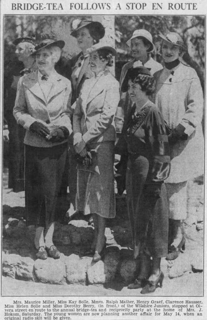 Mrs. Maurice Miller, Miss Kay Solle, Mmes. Ralph Mather, Henry Graef, Clarence Hausser, Miss Helen Solle and Miss Dorothy Berry (in front)